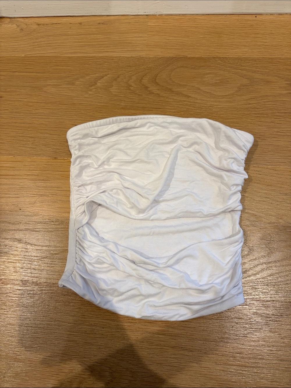 Katie J NYC White Kids Stretch TubeTop w open middle. Size M